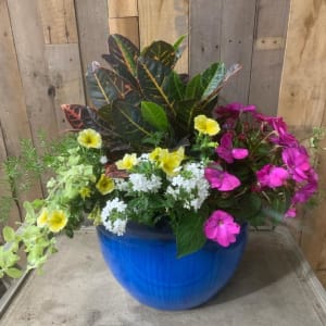 Outdoor Decorative Pot Flower Bouquet