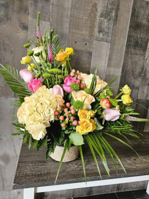 Past Time Delight Flower Bouquet