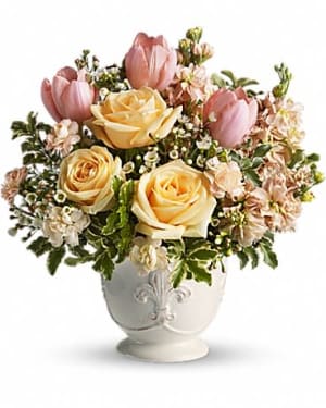 Teleflora's Peaches and Dreams Flower Bouquet