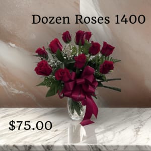 12 Roses in a Vase Flower Bouquet