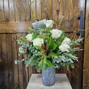 A Classic Dozen Flower Bouquet