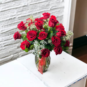 24 Roses arranged in a Vase Flower Bouquet