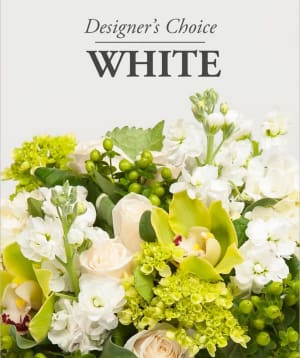 DESIGNER'S CHOICE WONDROUS WHITE Flower Bouquet