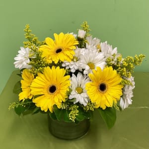 Back Bay Sunshine Flower Bouquet