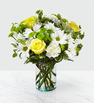 The FTD® Happy Day™ Bouquet Flower Bouquet