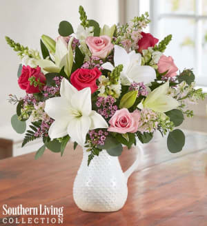 Delicate Delight Bouquet by Southern Living Flower Arrangement Delicate Delight Bouquet by Southern Living Flower Bouquet