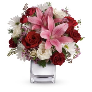 Happy in Love Bouquet Flower Arrangement Happy in Love Bouquet Flower Bouquet