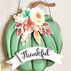 Metal Pumpkin Signs Flower Bouquet