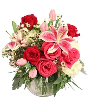 ROMANTIC DAYDREAM VASE ARRANGEMENT Flower Bouquet