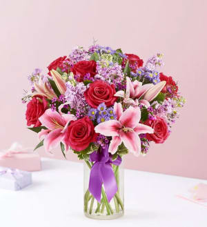 Straight from the Heart™ Arrangement Flower Bouquet