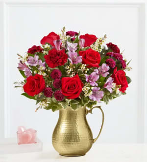 Majestic Moment™ Bouquet Flower Arrangement Majestic Moment™ Bouquet Flower Bouquet