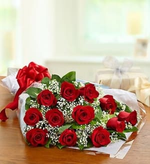 One Dozen Rose Presentation Bouquet - Red Flower Bouquet