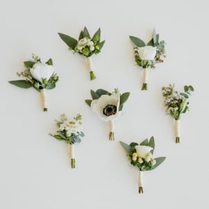 BOUTONNIERE Flower Bouquet