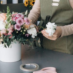 FLORIST'S CHOICE Flower Bouquet