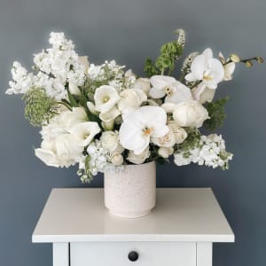 WHITE ELEGANCE VASE ARRANGEMENT Flower Bouquet