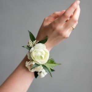 WRIST CORSAGE Flower Bouquet