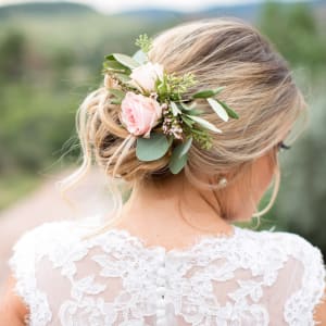 FLORAL HAIR COMB Flower Bouquet