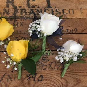 Sophisticated Elegance All White Wedding Package Flower Bouquet