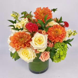 TANGERINE GLOW Flower Bouquet