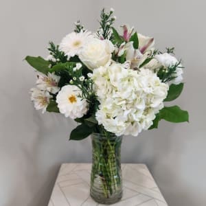 Northern Wonder Flower Bouquet