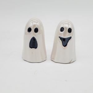 Miniature Ghosts Flower Bouquet
