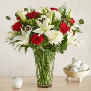 Garden Of Grandeur for Holiday Flower Bouquet