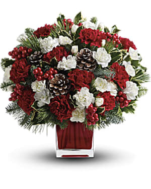 Berry Merry Christmas EBF-627 Flower Bouquet