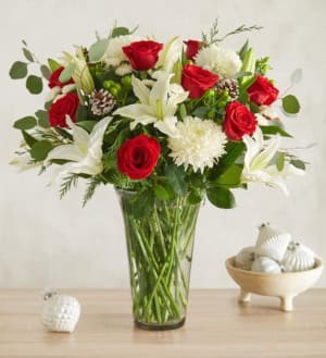 Garden of Grandeur® for Holiday Flower Bouquet