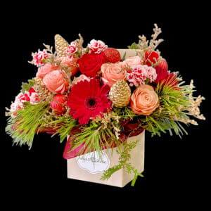 GOLD PINES CHRISTMAS Flower Bouquet