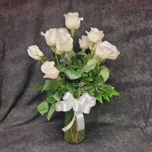RAC12VD - 12 Single Color Long Stem Roses Arranged - VALENTINES