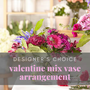 VALENTINE MIX VASE ARRANGEMENT - A FLORIST ORIGINAL Flower Arrangement VALENTINE MIX VASE ARRANGEMENT - A FLORIST ORIGINAL Flower Bouquet