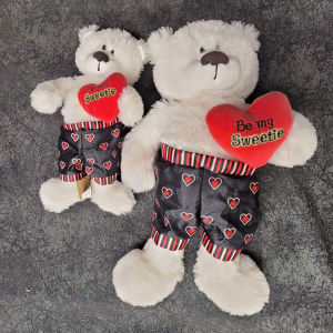 GAP1944 - I.M. Smitten Bear