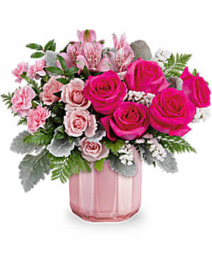 TELEFLORA'S BLUSHING GEM Flower Bouquet