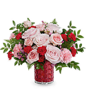 TELEFLORA'S SWEETHEART SPARKLE Flower Bouquet