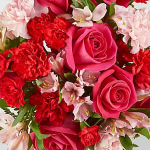 Valentine's Day Special Bouquet in Pink Flower Arrangement Valentine's Day Special Bouquet in Pink Flower Bouquet