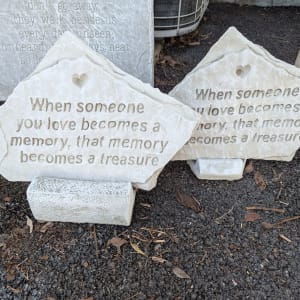 Outdoor Memorial Plaque - Style May Vary
