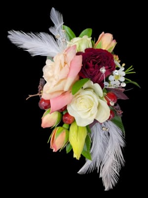 MODERN WRIST CORSAGE Flower Bouquet