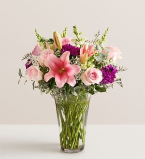 Marvelous Mom™ Flower Arrangement Marvelous Mom™ Flower Bouquet