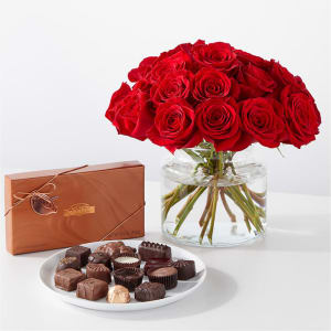 Cupid's Embrace Red Rose Bouquet Flower Arrangement Cupid's Embrace Red Rose Bouquet Flower Bouquet