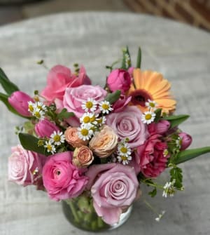 RADIANCE & GRACE Flower Bouquet