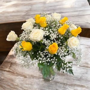 Mixed Colored Rose Arrangement Flower Arrangement Mixed Colored Rose Arrangement Flower Bouquet