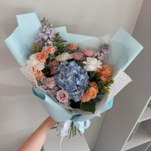 PRETTY BLOSSOM BOUQUET