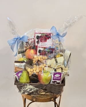 FRUIT AND GOURMET BASKET Flower Bouquet