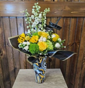 Swig 40oz School Spirit Mugsy Flower Bouquet
