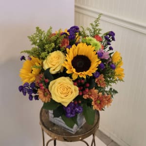 BETWEEN THE SEASONS Flower Arrangement BETWEEN THE SEASONS Flower Bouquet