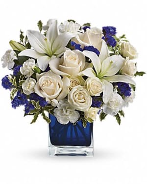 SAPPHIRE SKIES DX Flower Bouquet