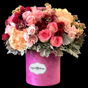 ELEGANT IN ANY VELOUR BOX Flower Bouquet