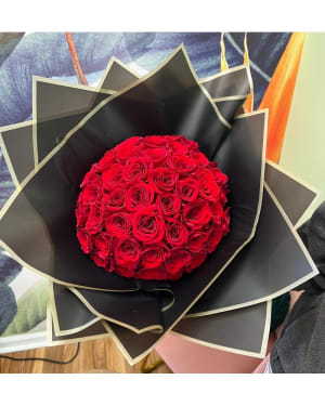Dozen Red Roses - Handwrapped Bouquet