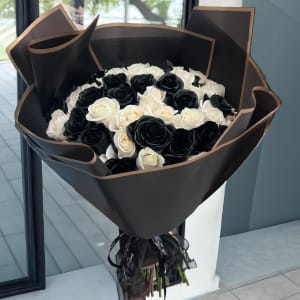 Two Dozen Roses White And Red Flower Bouquet