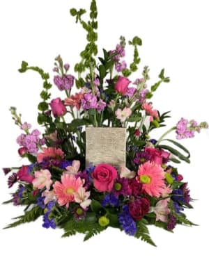 Pink Creamation Wreath Flower Bouquet